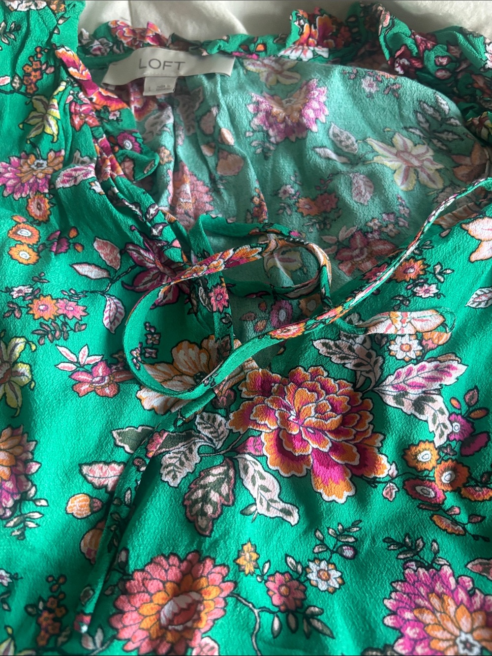 LOFT floral tie sleeveless top - Picture 7 of 7